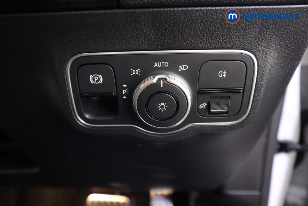 Mercedes-Benz GLA Amg Line Automatic Petrol SUV - Stock Number (1623283) - 11th supplementary image