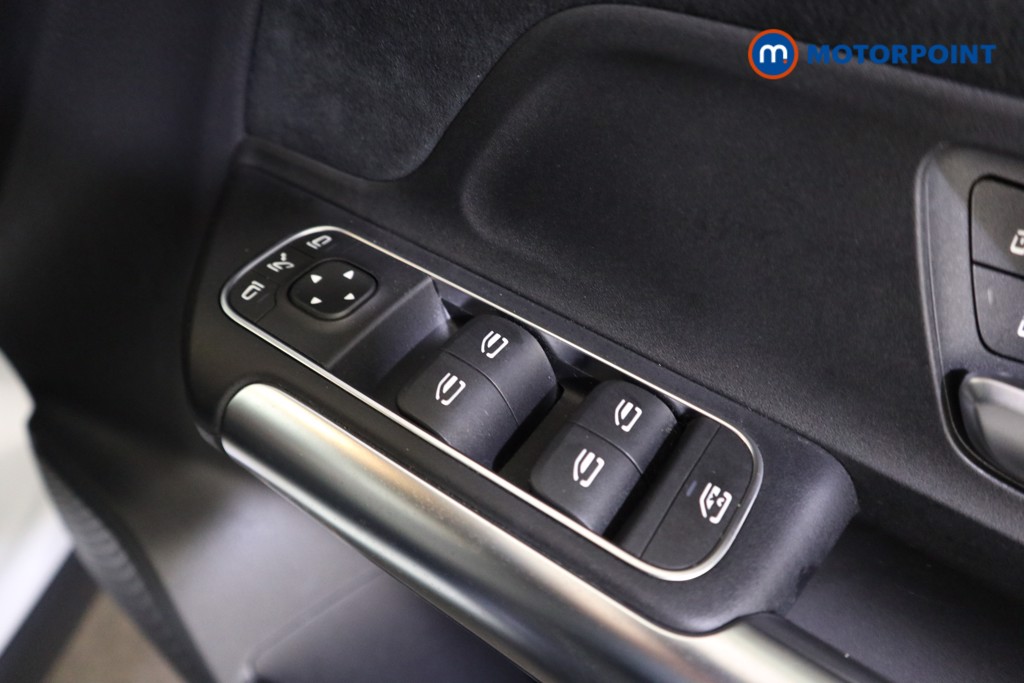 Mercedes-Benz GLA Amg Line Automatic Petrol SUV - Stock Number (1623283) - 12th supplementary image