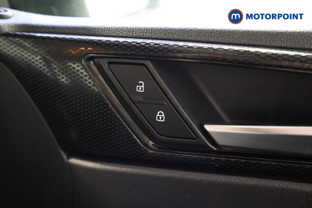 Volkswagen Polo Life Manual Petrol Hatchback - Stock Number (1623351) - 14th supplementary image