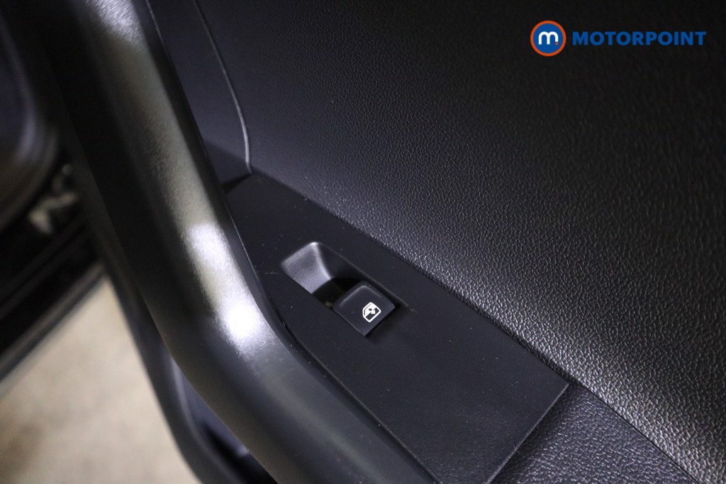 Volkswagen Polo Life Manual Petrol Hatchback - Stock Number (1623351) - 20th supplementary image