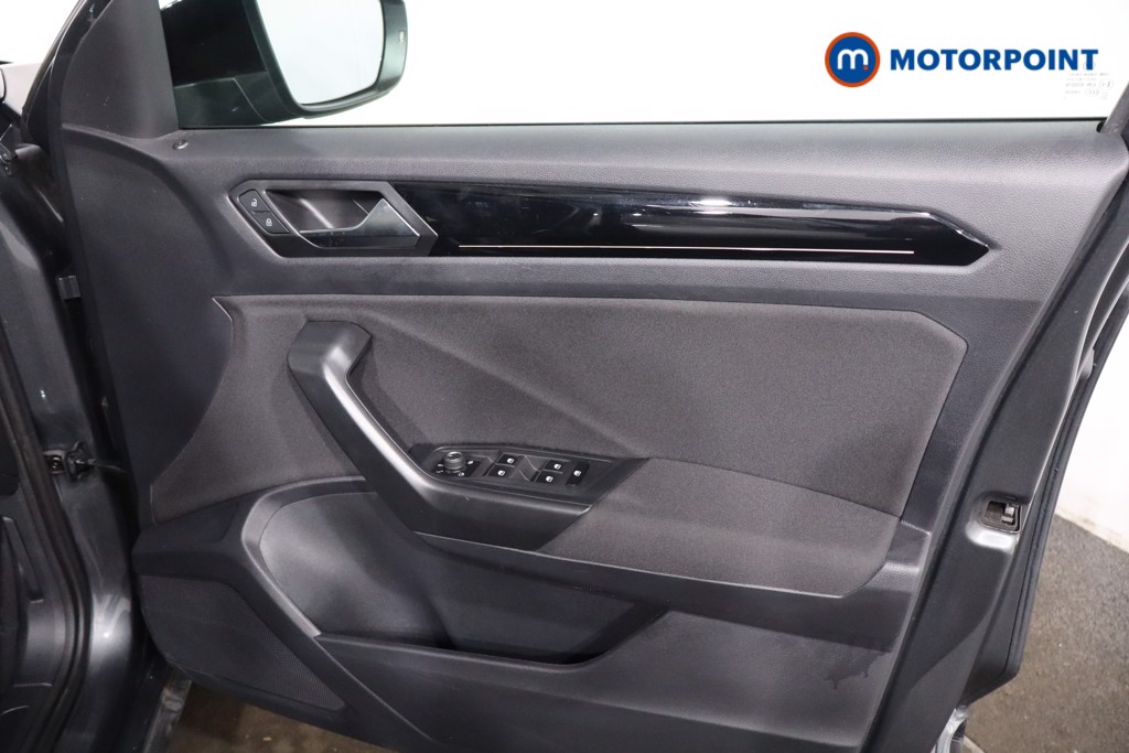 Volkswagen T-Roc Black Edition Automatic Petrol SUV - Stock Number (1623443) - 23rd supplementary image