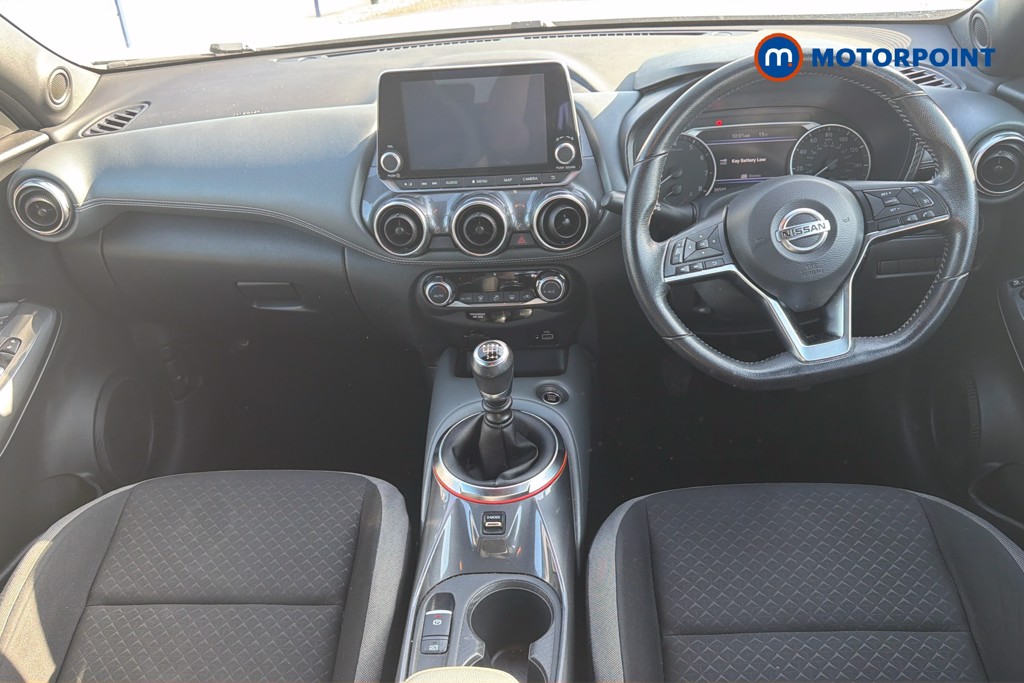 Nissan Juke N-Connecta Manual Petrol SUV - Stock Number (1623470) - 1st supplementary image