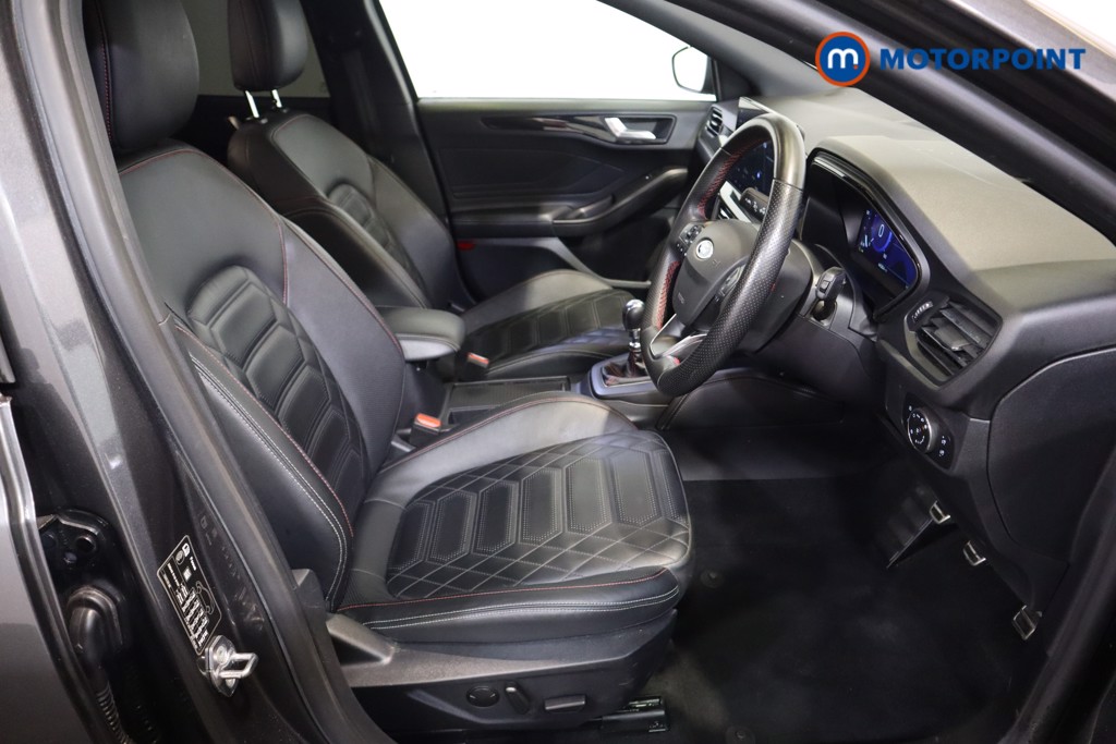 Ford Focus St-Line Vignale Manual Petrol Hatchback - Stock Number (1623782) - 6th supplementary image