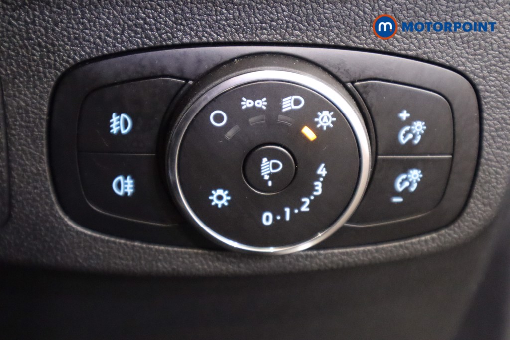 Ford Focus St-Line Vignale Manual Petrol Hatchback - Stock Number (1623782) - 17th supplementary image