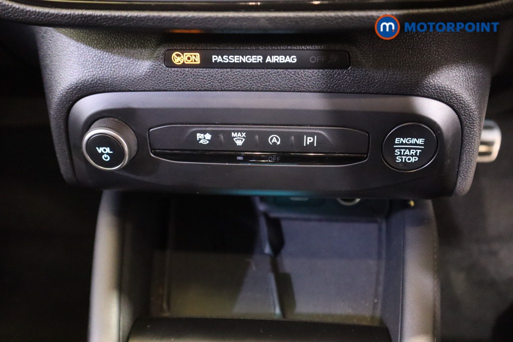 Ford Focus St-Line Vignale Manual Petrol Hatchback - Stock Number (1623782) - 21st supplementary image
