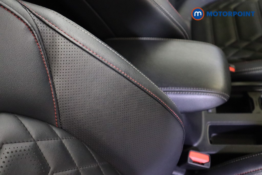 Ford Focus St-Line Vignale Manual Petrol Hatchback - Stock Number (1623782) - 26th supplementary image