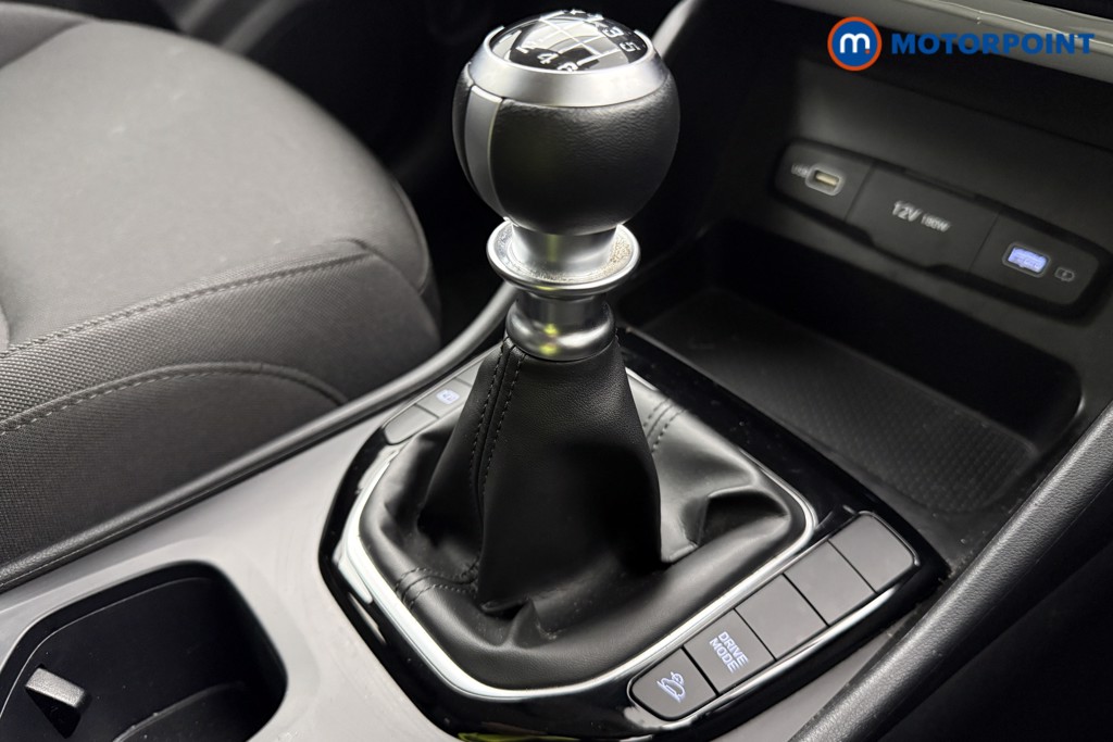 Hyundai Tucson Se Connect Manual Petrol SUV - Stock Number (1623837) - 13th supplementary image