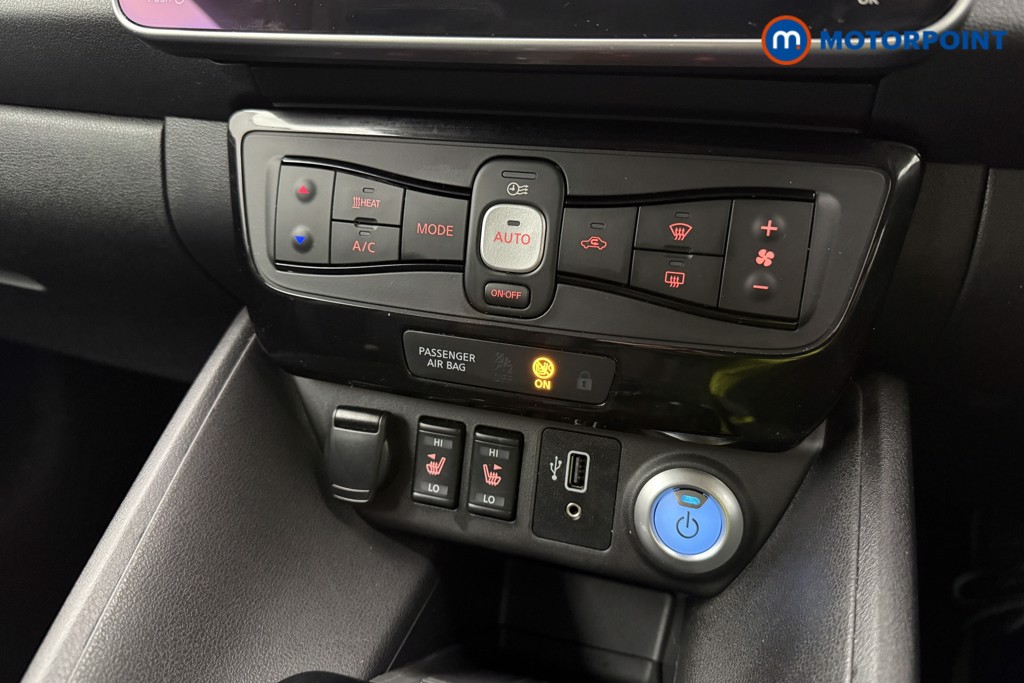Nissan Leaf Tekna Automatic Electric Hatchback - Stock Number (1623857) - 10th supplementary image