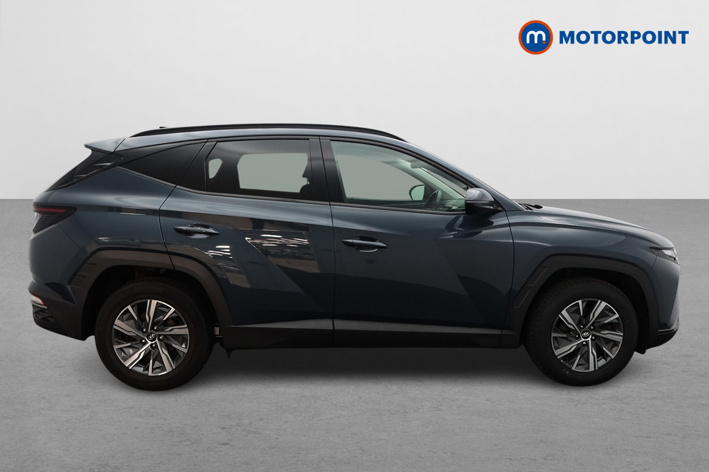 Hyundai Tucson Se Connect Manual Petrol SUV - Stock Number (1624168) - Drivers side