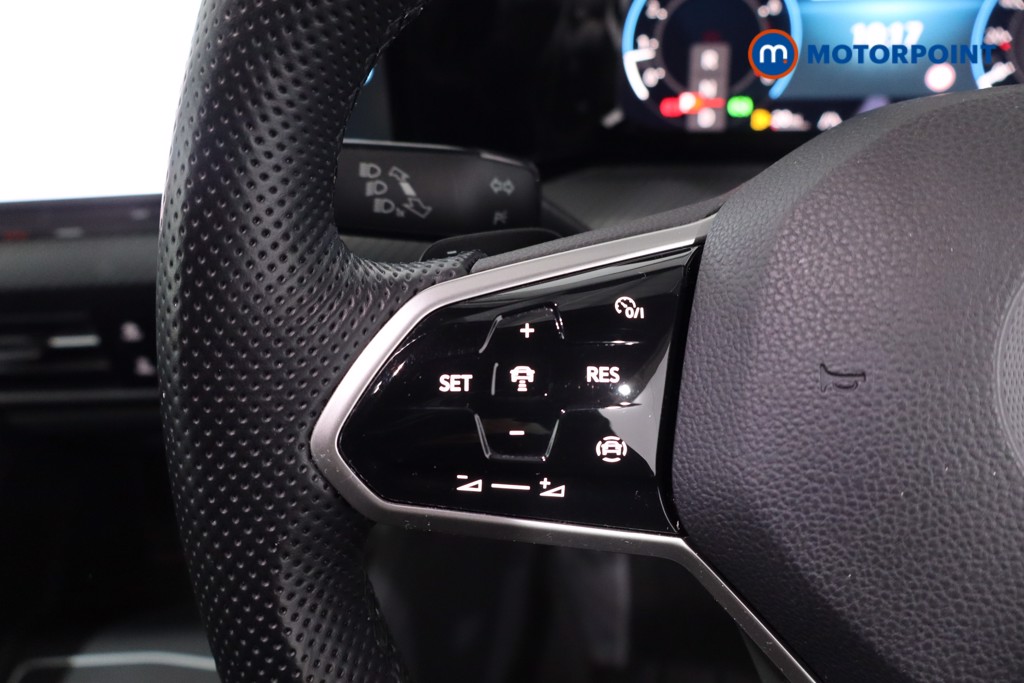 Volkswagen Golf R-Line Automatic Petrol Estate - Stock Number (1624236) - 7th supplementary image