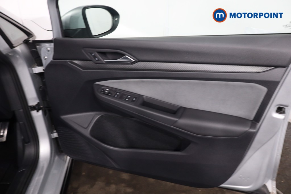 Volkswagen Golf R-Line Automatic Petrol Estate - Stock Number (1624236) - 25th supplementary image