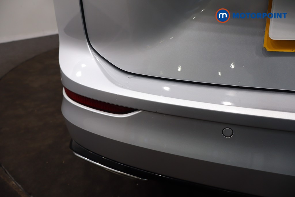 Volkswagen Golf R-Line Automatic Petrol Estate - Stock Number (1624236) - 40th supplementary image