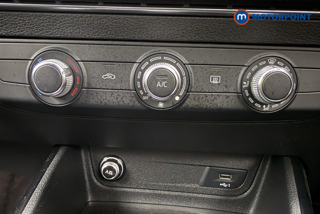 Audi Q2 Black Edition Manual Petrol SUV - Stock Number (1624388) - 14th supplementary image