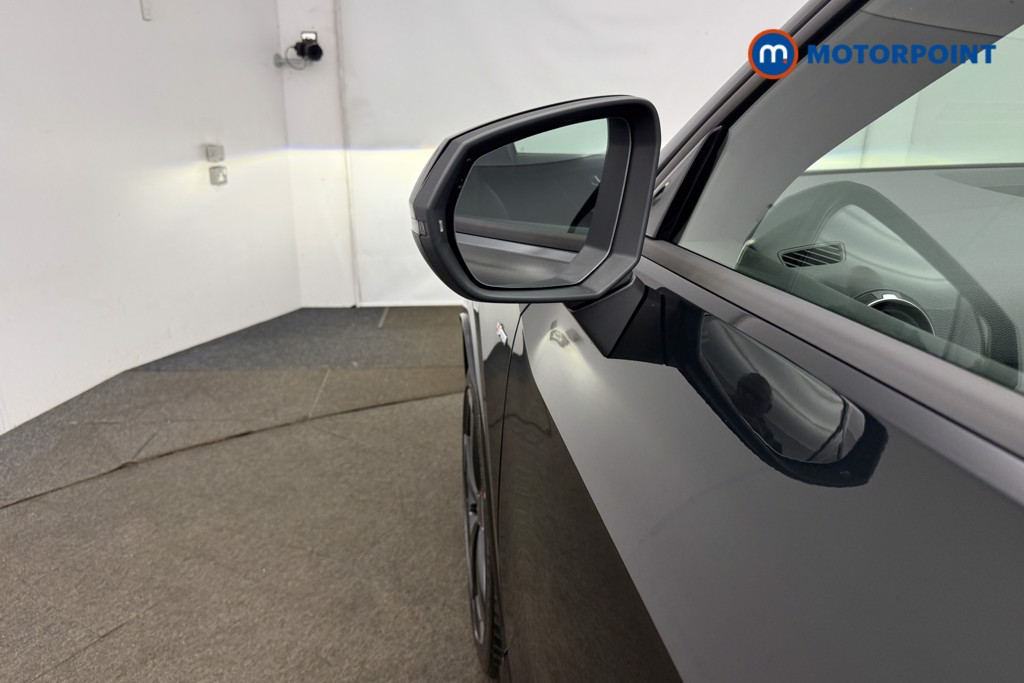 Audi Q2 Black Edition Manual Petrol SUV - Stock Number (1624388) - 26th supplementary image