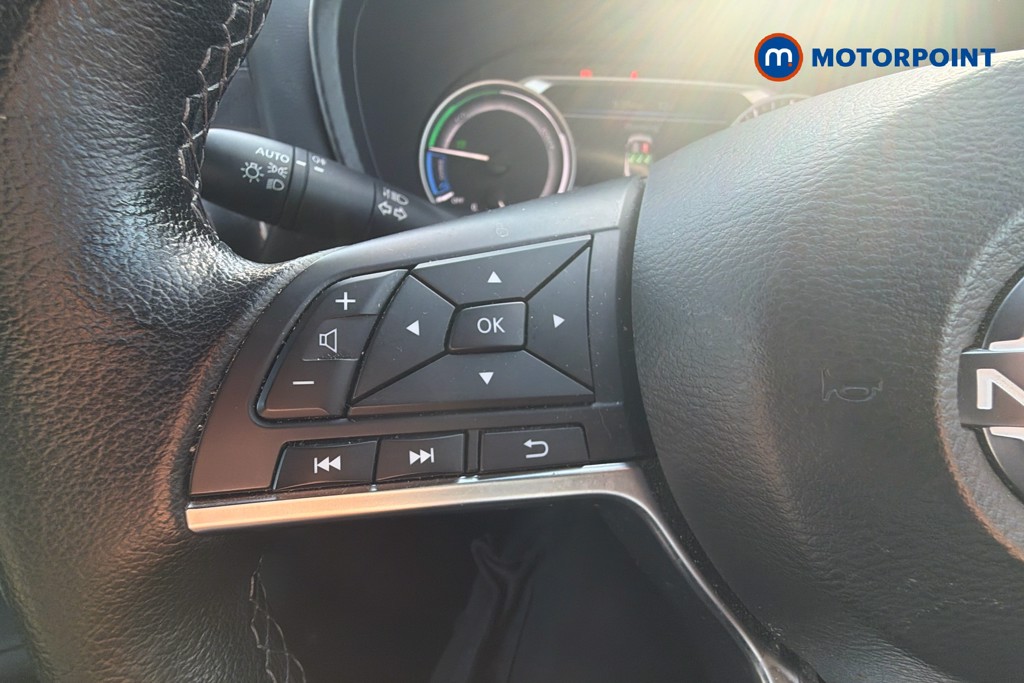 Nissan Juke N-Connecta Automatic Petrol-Electric Hybrid SUV - Stock Number (1624440) - 3rd supplementary image