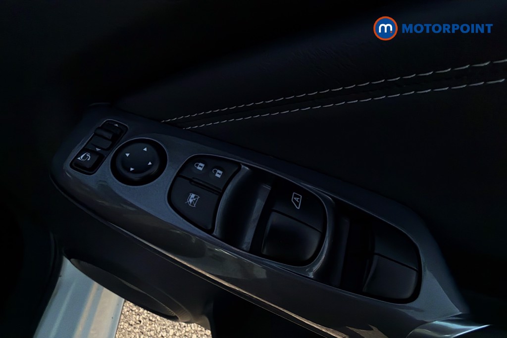 Nissan Juke N-Connecta Automatic Petrol-Electric Hybrid SUV - Stock Number (1624440) - 20th supplementary image