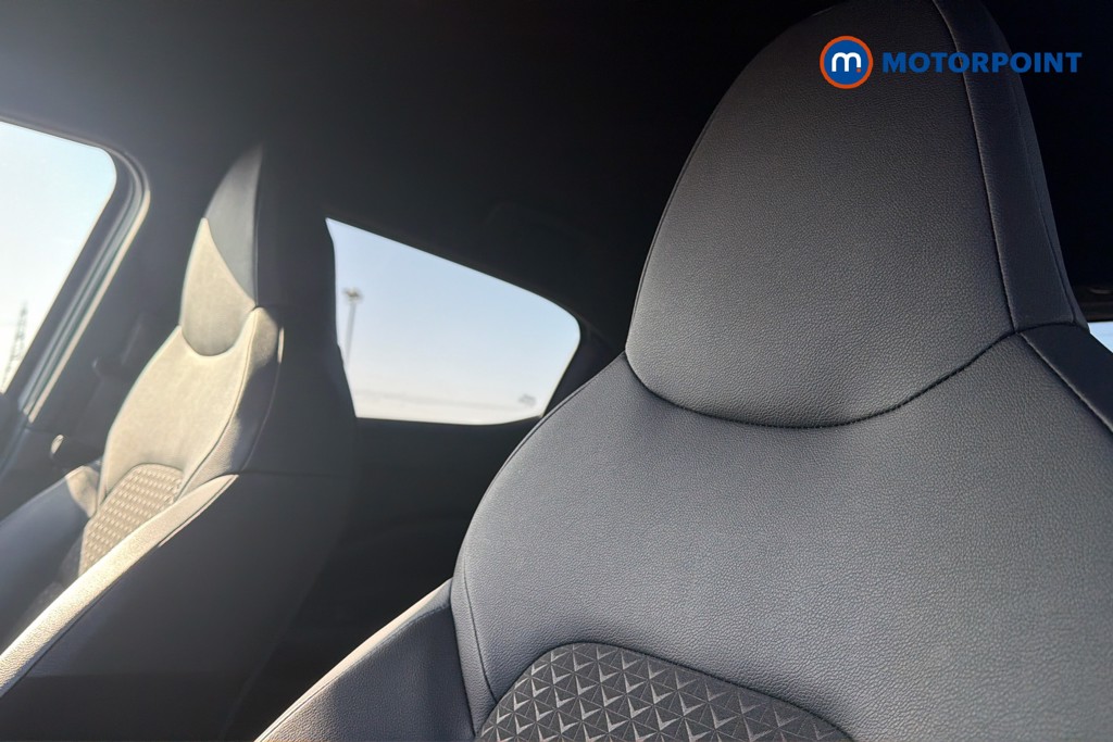 Nissan Juke N-Connecta Automatic Petrol-Electric Hybrid SUV - Stock Number (1624440) - 23rd supplementary image