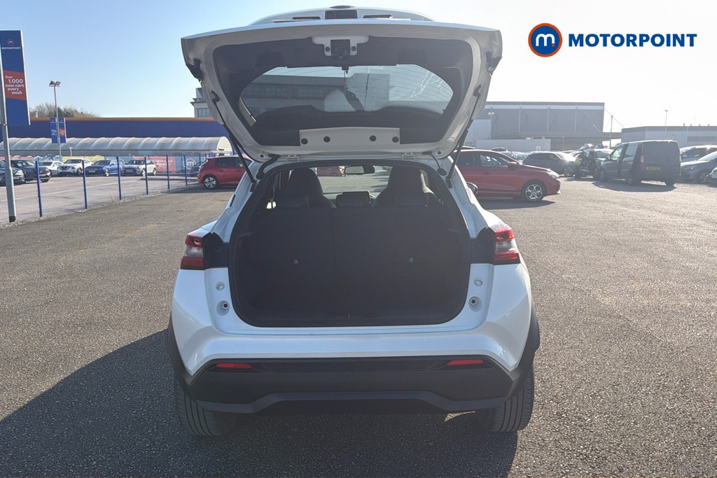 Nissan Juke N-Connecta Automatic Petrol-Electric Hybrid SUV - Stock Number (1624440) - 33rd supplementary image