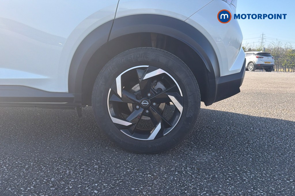Nissan Juke N-Connecta Automatic Petrol-Electric Hybrid SUV - Stock Number (1624440) - 48th supplementary image