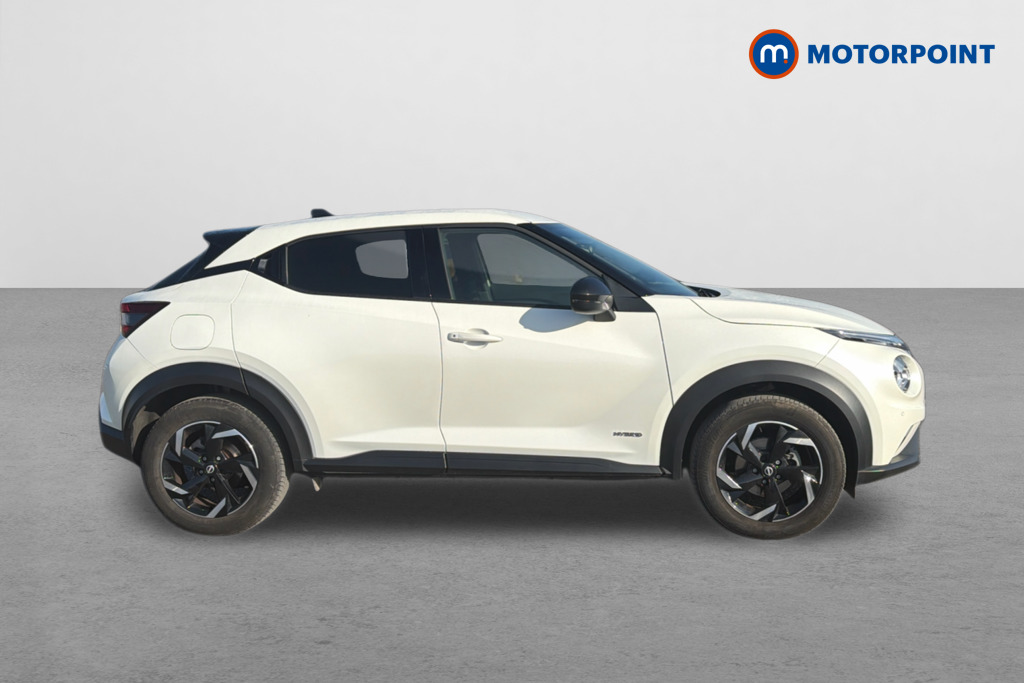 Nissan Juke N-Connecta Automatic Petrol-Electric Hybrid SUV - Stock Number (1624440) - Drivers side