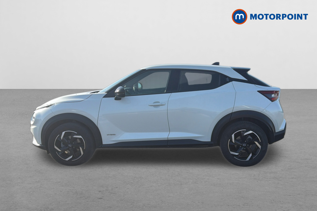 Nissan Juke N-Connecta Automatic Petrol-Electric Hybrid SUV - Stock Number (1624440) - Passenger side