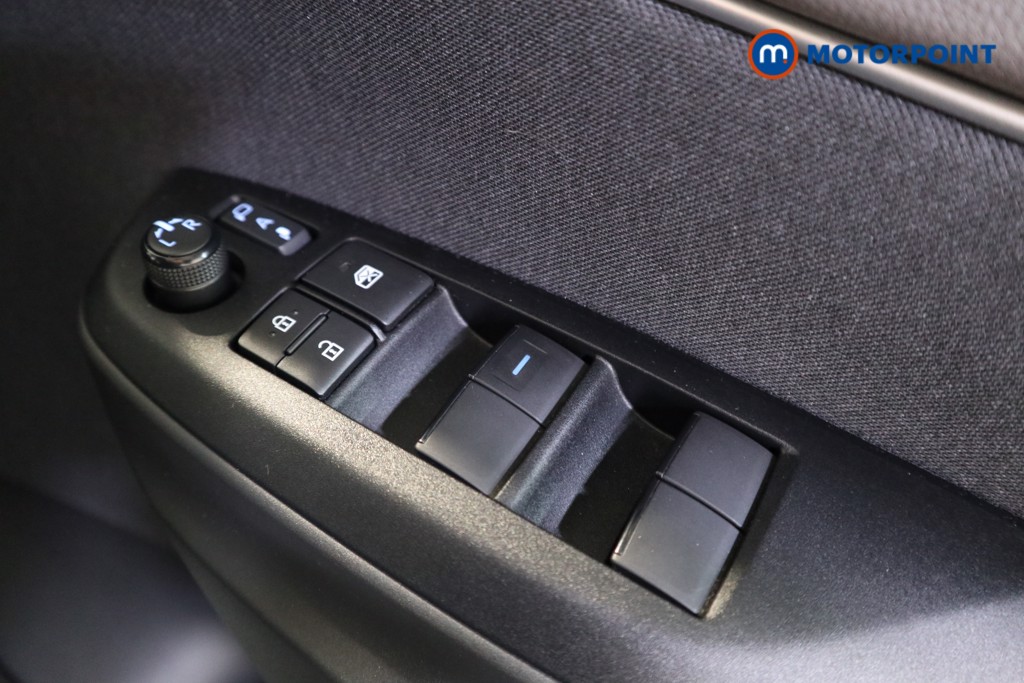 Toyota Yaris Cross Excel Automatic Petrol-Electric Hybrid Estate - Stock Number (1625268) - 14th supplementary image