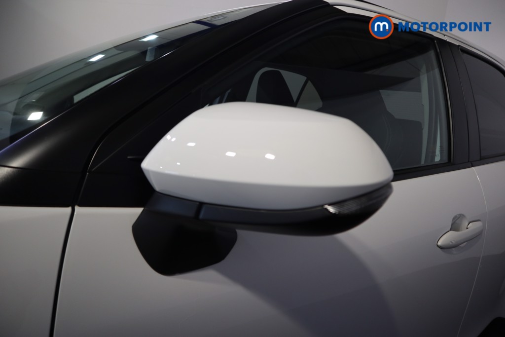 Toyota Yaris Cross Excel Automatic Petrol-Electric Hybrid Estate - Stock Number (1625268) - 33rd supplementary image