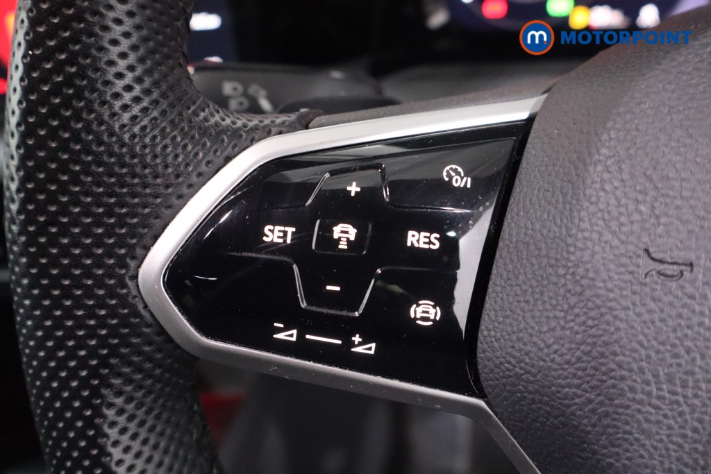 Volkswagen Golf R-Line Automatic Petrol Estate - Stock Number (1625497) - 7th supplementary image
