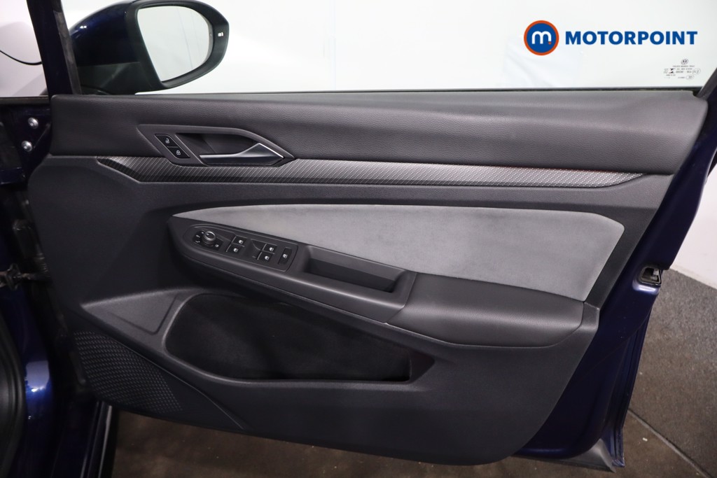 Volkswagen Golf R-Line Automatic Petrol Estate - Stock Number (1625497) - 25th supplementary image