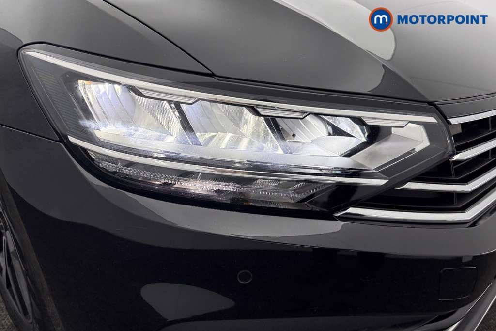 Volkswagen Passat SEL Automatic Petrol Estate - Stock Number (1625747) - 13th supplementary image