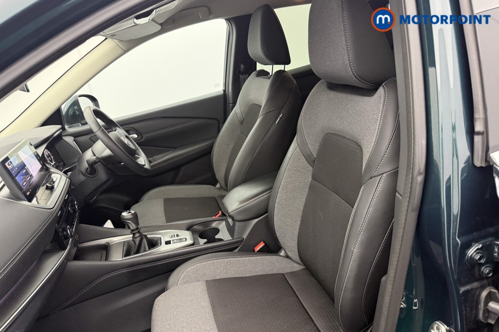 Nissan Qashqai N-Connecta Manual Petrol SUV - Stock Number (1625778) - 10th supplementary image
