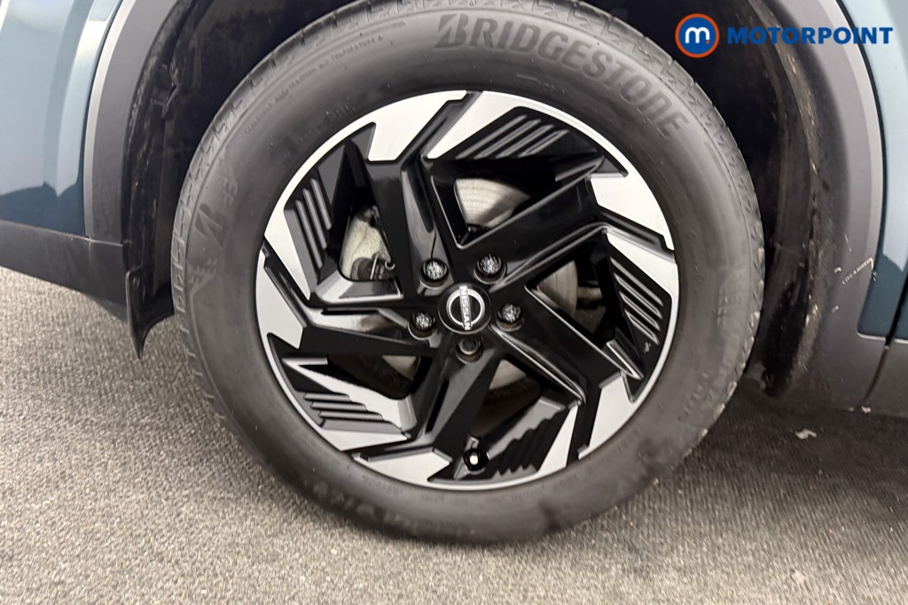 Nissan Qashqai N-Connecta Manual Petrol SUV - Stock Number (1625778) - 20th supplementary image