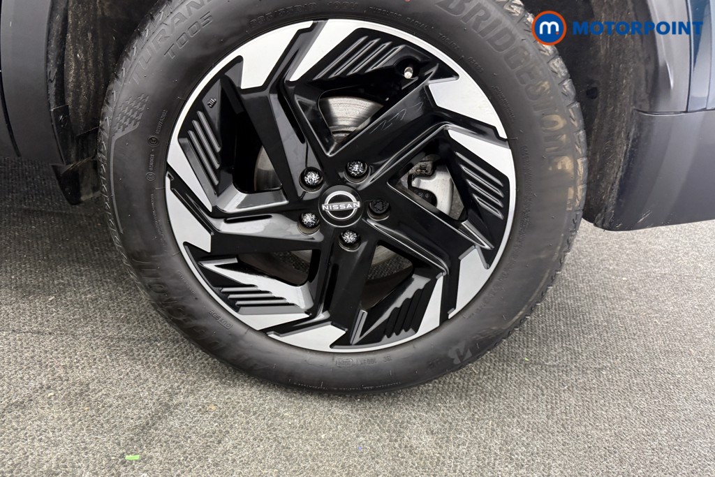 Nissan Qashqai N-Connecta Manual Petrol SUV - Stock Number (1625778) - 21st supplementary image