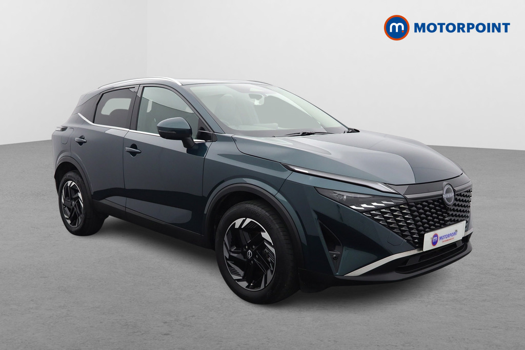 Nissan Qashqai N-Connecta Manual Petrol SUV - Stock Number (1625778) - Drivers side front corner