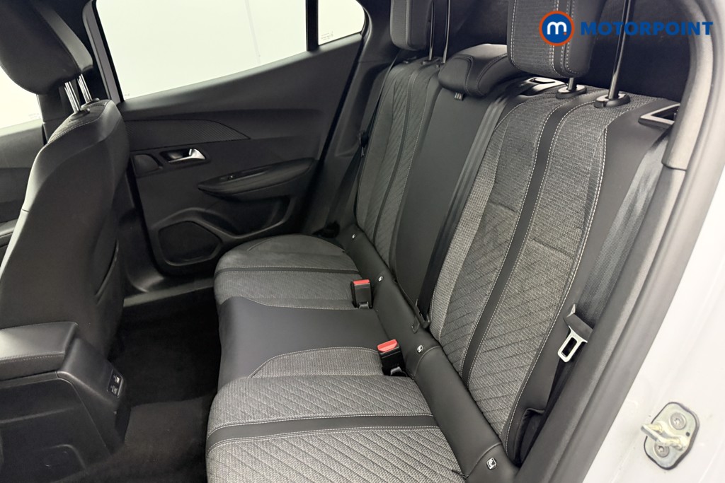 Peugeot 2008 Allure Manual Petrol SUV - Stock Number (1625966) - 10th supplementary image