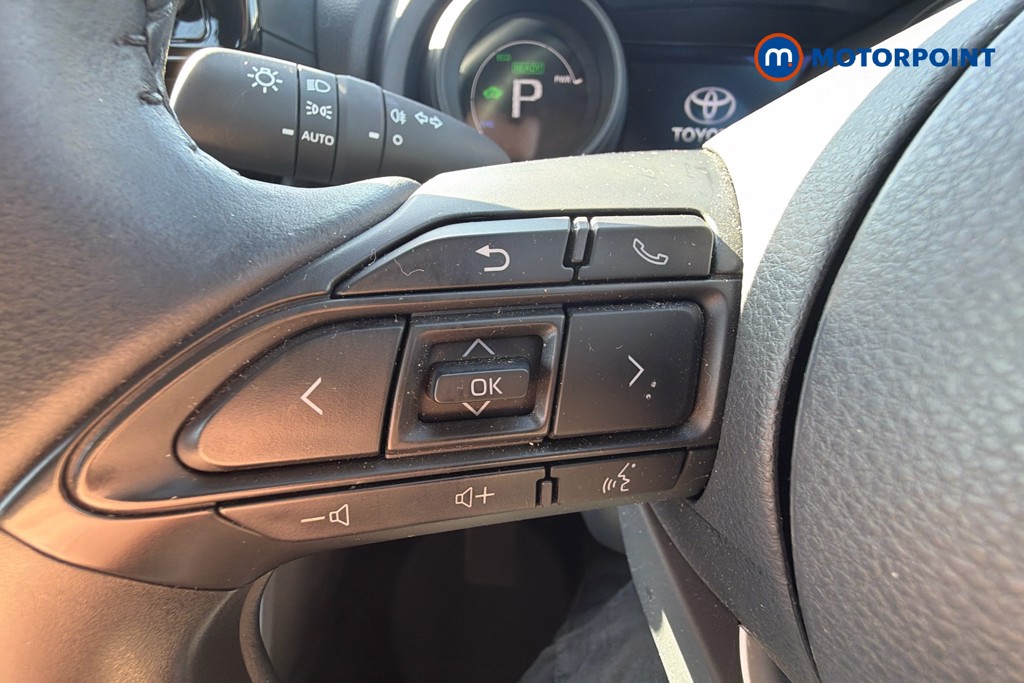 Toyota Yaris Cross Icon Automatic Petrol-Electric Hybrid Estate - Stock Number (1626130) - 3rd supplementary image