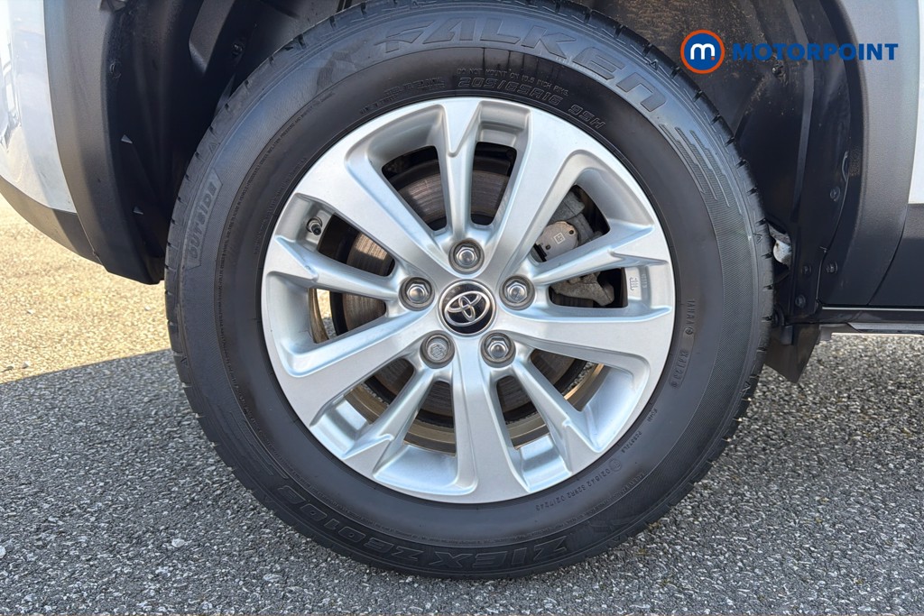 Toyota Yaris Cross Icon Automatic Petrol-Electric Hybrid Estate - Stock Number (1626130) - 49th supplementary image