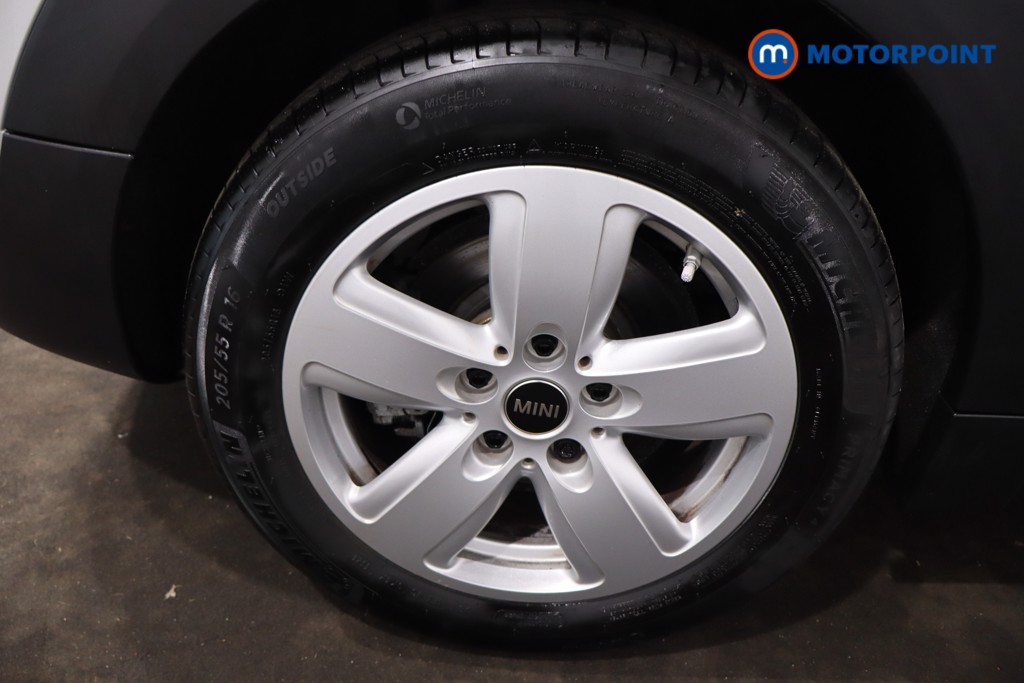 Mini Clubman Cooper Classic Automatic Petrol Estate - Stock Number (1626328) - 9th supplementary image