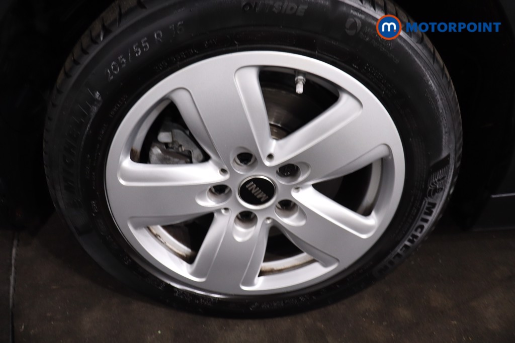 Mini Clubman Cooper Classic Automatic Petrol Estate - Stock Number (1626328) - 11th supplementary image