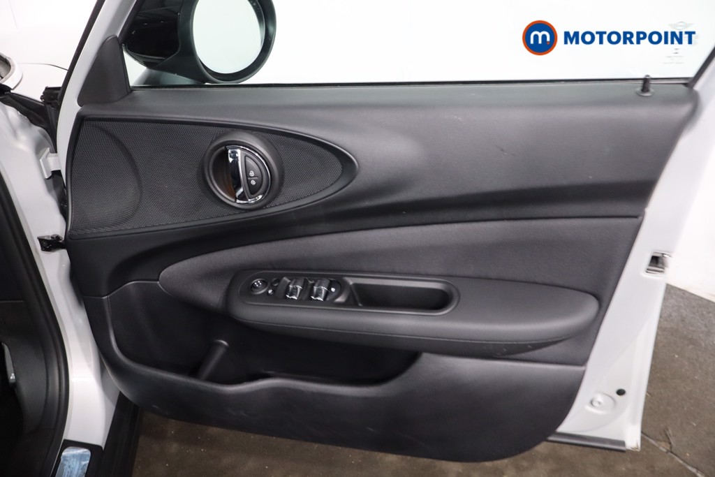 Mini Clubman Cooper Classic Automatic Petrol Estate - Stock Number (1626328) - 24th supplementary image