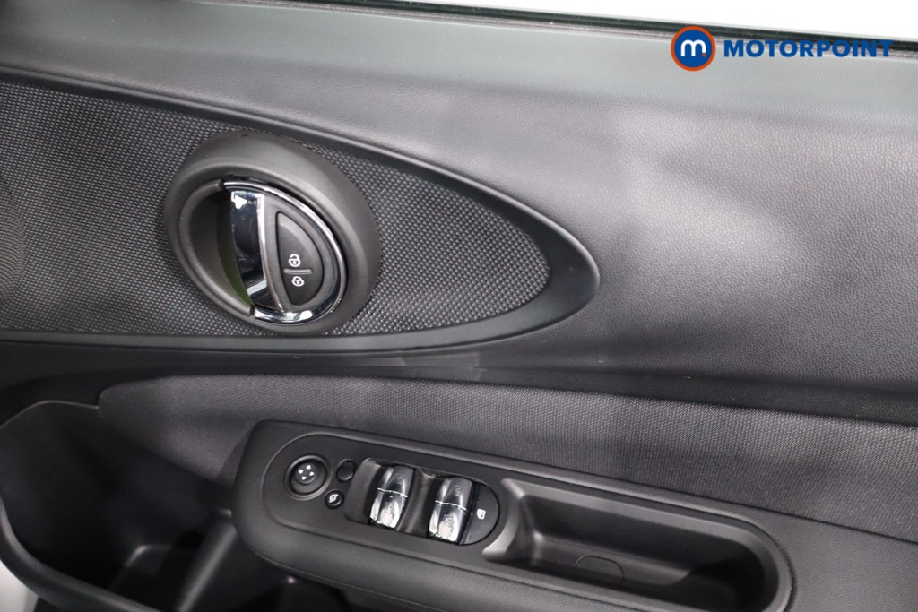 Mini Clubman Cooper Classic Automatic Petrol Estate - Stock Number (1626328) - 25th supplementary image