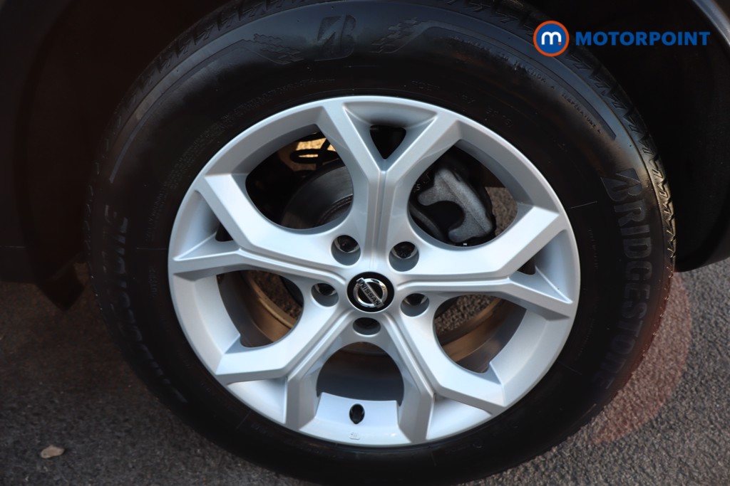 Nissan Juke N-Connecta Manual Petrol SUV - Stock Number (1626391) - 12th supplementary image