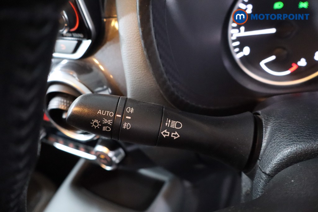 Nissan Juke N-Connecta Manual Petrol SUV - Stock Number (1626391) - 14th supplementary image