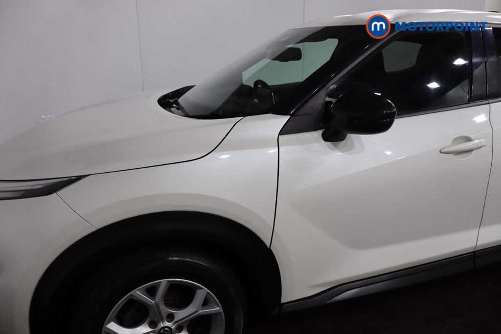 Nissan Juke N-Connecta Manual Petrol SUV - Stock Number (1626391) - 25th supplementary image