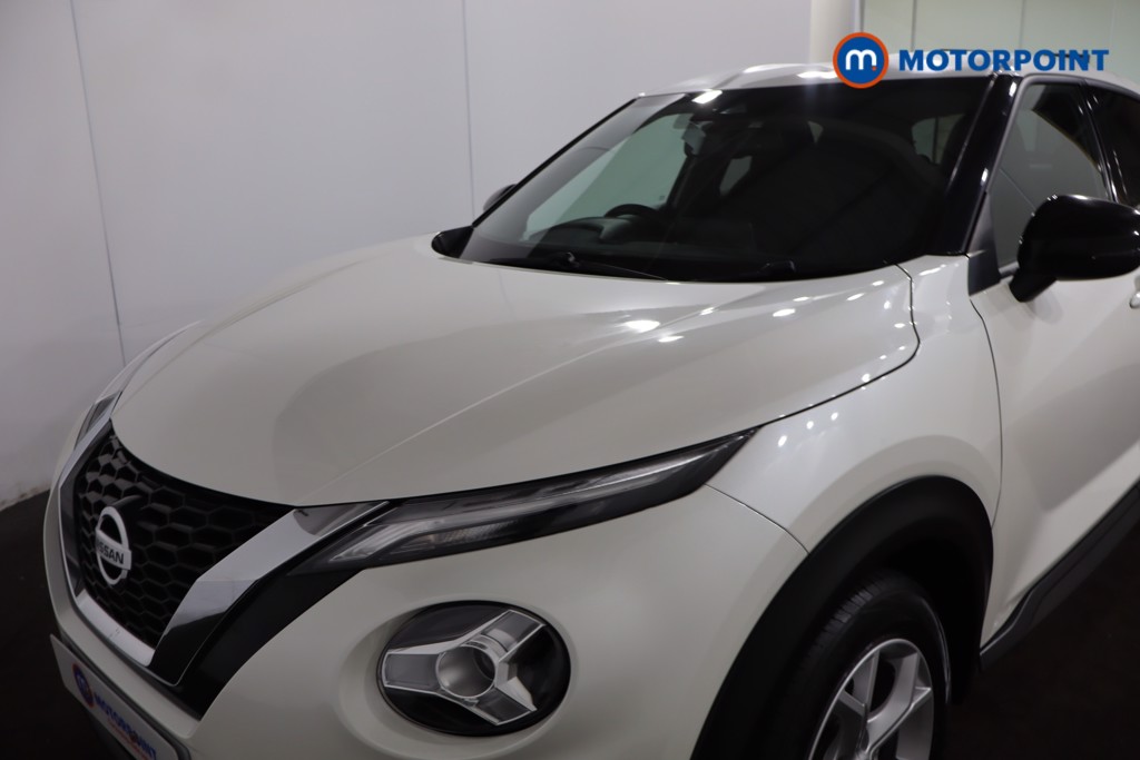 Nissan Juke N-Connecta Manual Petrol SUV - Stock Number (1626391) - 26th supplementary image