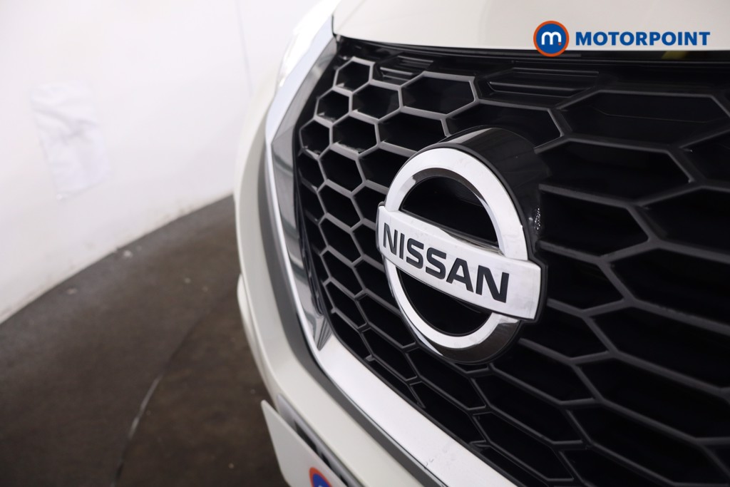 Nissan Juke N-Connecta Manual Petrol SUV - Stock Number (1626391) - 28th supplementary image