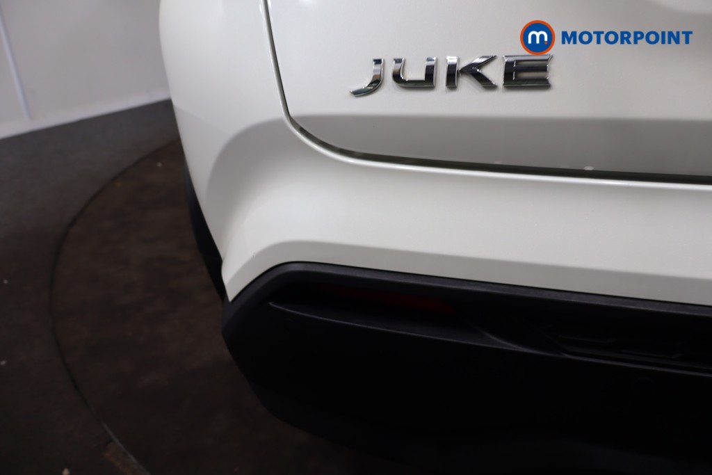 Nissan Juke N-Connecta Manual Petrol SUV - Stock Number (1626391) - 34th supplementary image