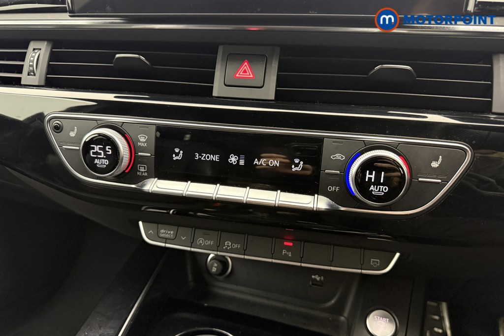 Audi A4 Black Edition Manual Petrol Estate - Stock Number (1626445) - 3rd supplementary image