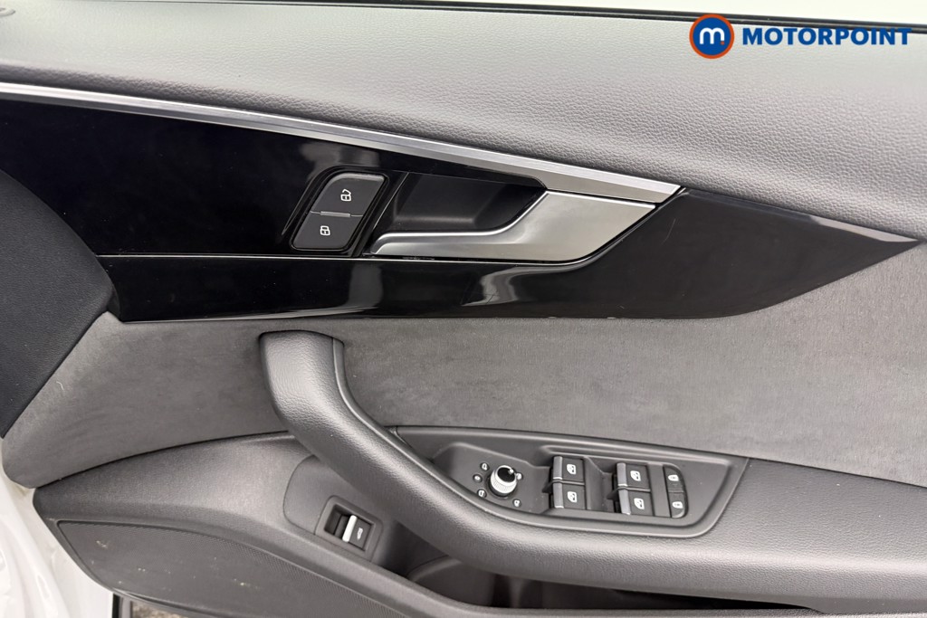 Audi A4 Black Edition Manual Petrol Estate - Stock Number (1626445) - 10th supplementary image