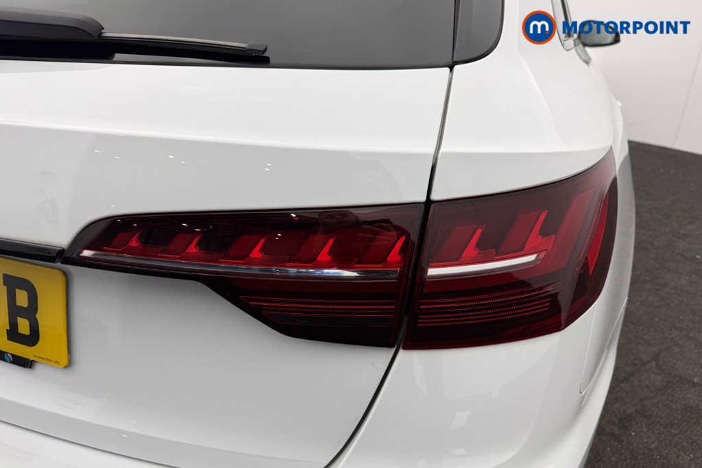 Audi A4 Black Edition Manual Petrol Estate - Stock Number (1626445) - 17th supplementary image